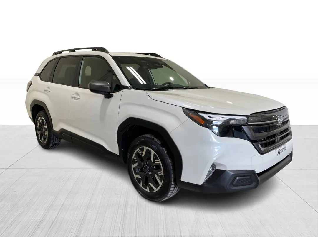 2025 Subaru Forester Touring AWD, photo 1