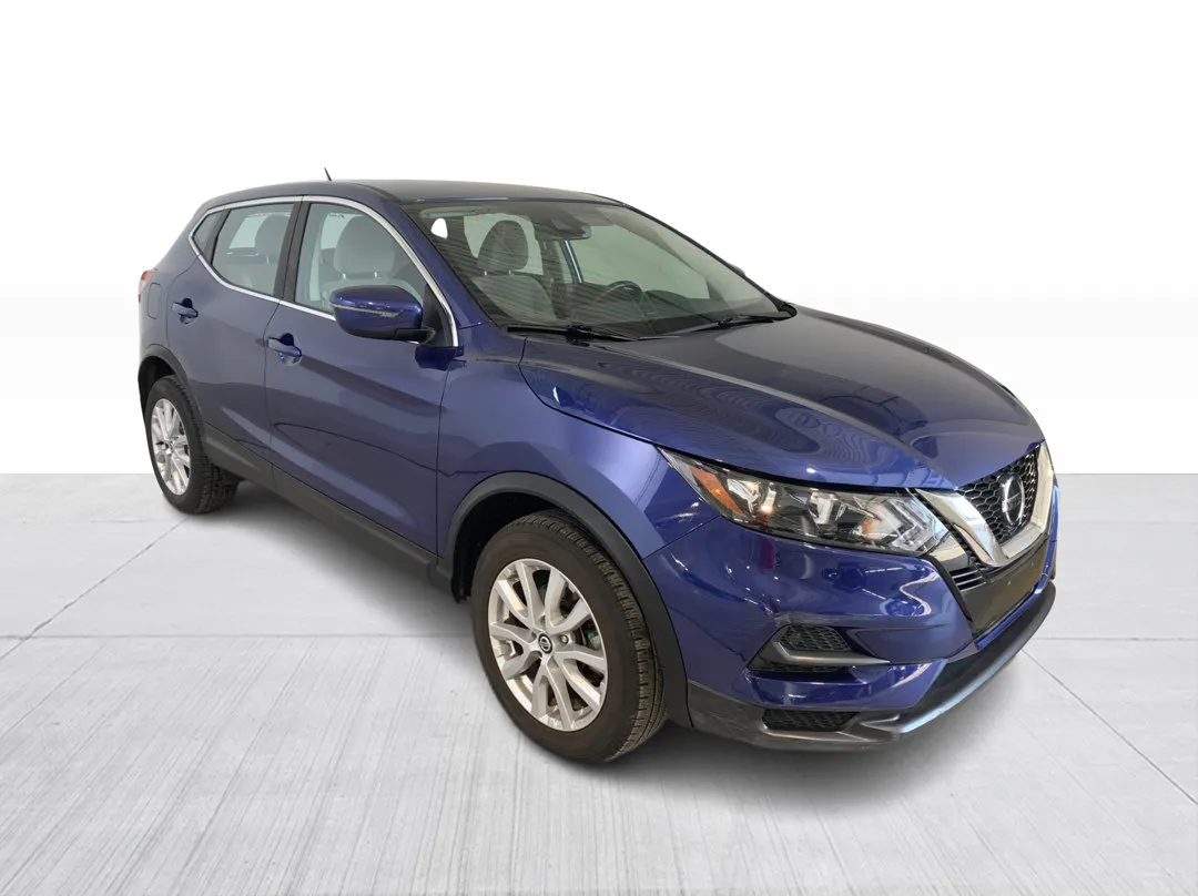 2022 Nissan Qashqai S, photo 1