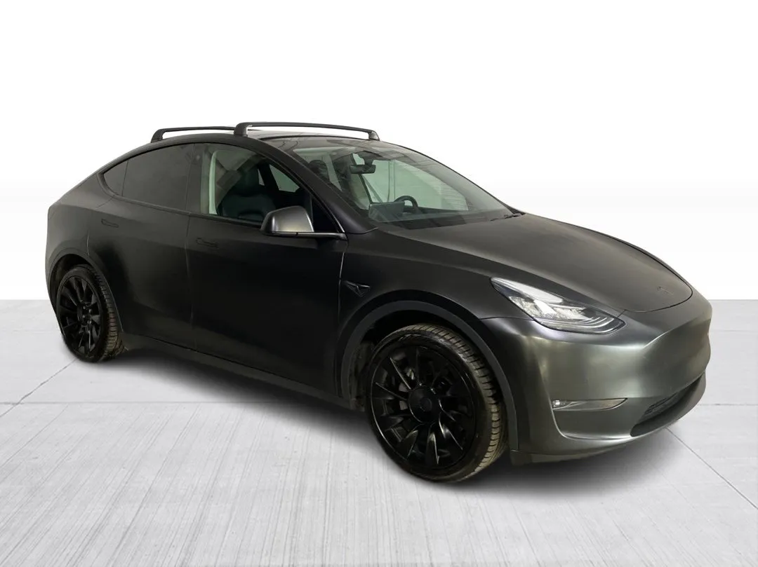 2022 Tesla Model Y Long Range, photo 1